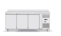 Profi Line 3-türiger Gefriertisch mit Seitenteilen, 700 Line