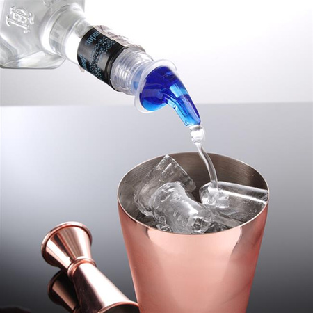 Rote Ausgießerflasche